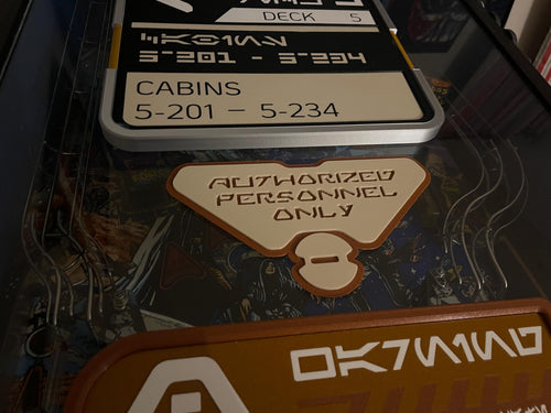 Zutritt nur für autorisiertes Personal – Sign Galaxy’s Edge